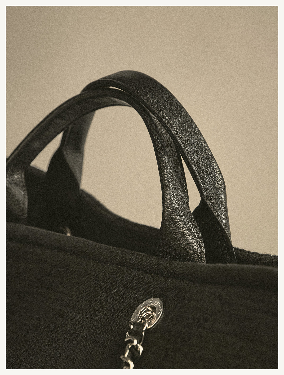 Chanel Deauville Tote, black – handles and chain detail